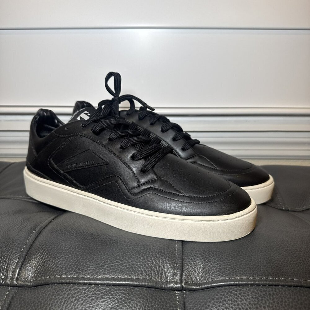Thousand Fell Court Shoe Men’s Size 9 Black